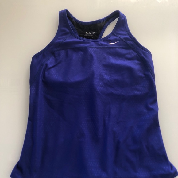 Nike purple top - Picture 2 of 5